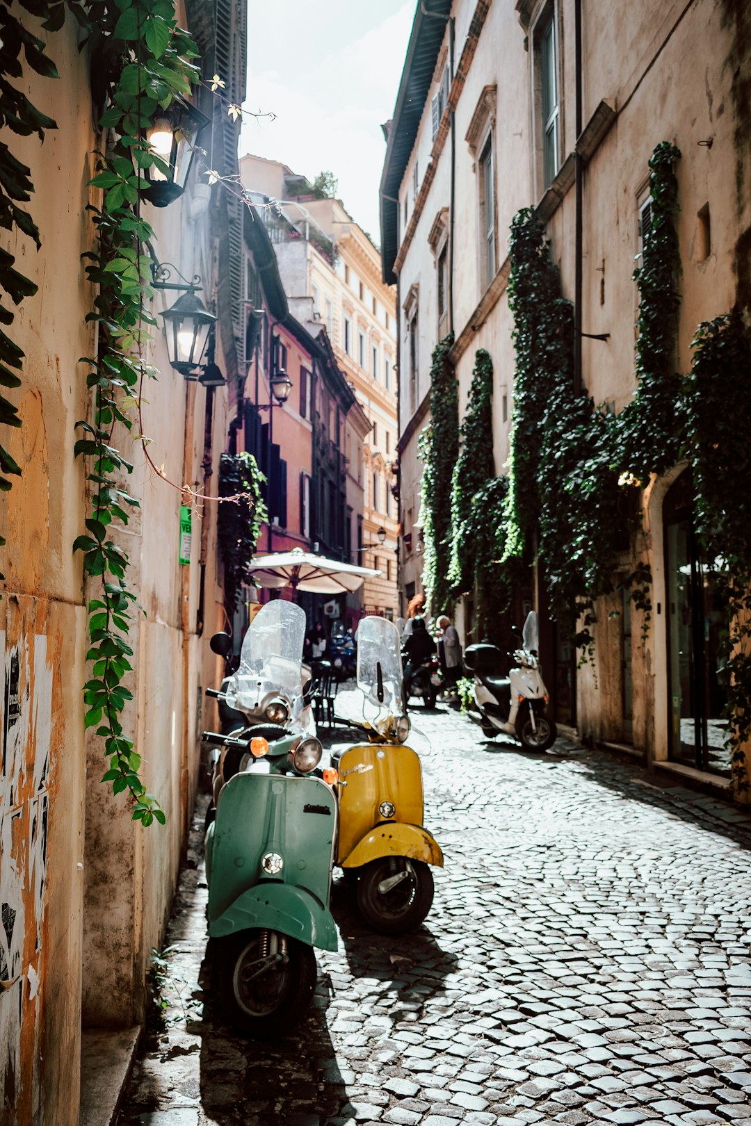 An iconic image of the beauty of Rome streets.