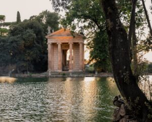 A duck in the front of The Temple of Aesculapius (Villa Borghese) || : Jovan Vasiljević