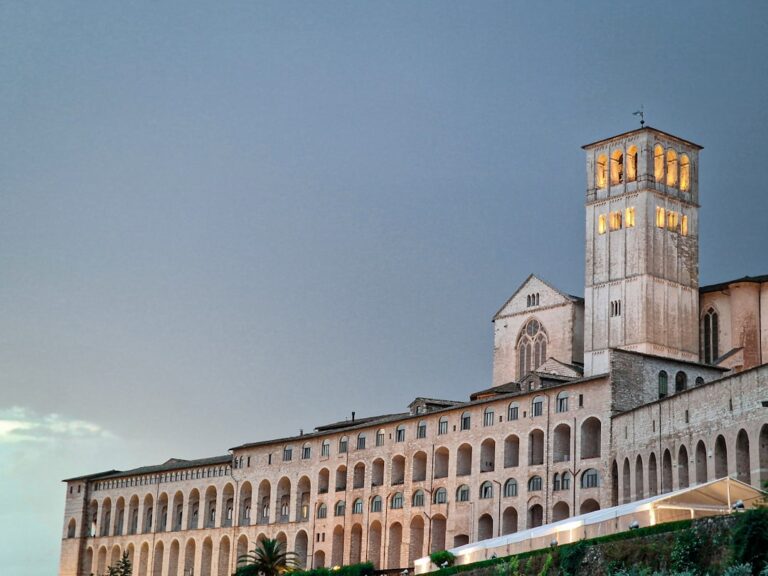 A Blend of Trees and Historic Architecture in the Heart of Rome