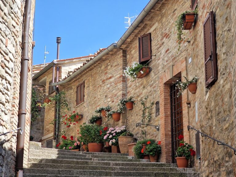 Rome: Where Natural Beauty Meets Architectural Elegance